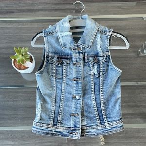 Jean Vest